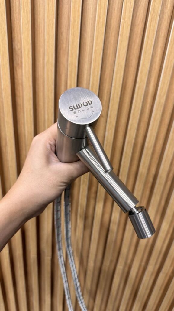Vòi nước chậu rửa Lavabo xoay đầu hãng SUPOR 212828-02-LS